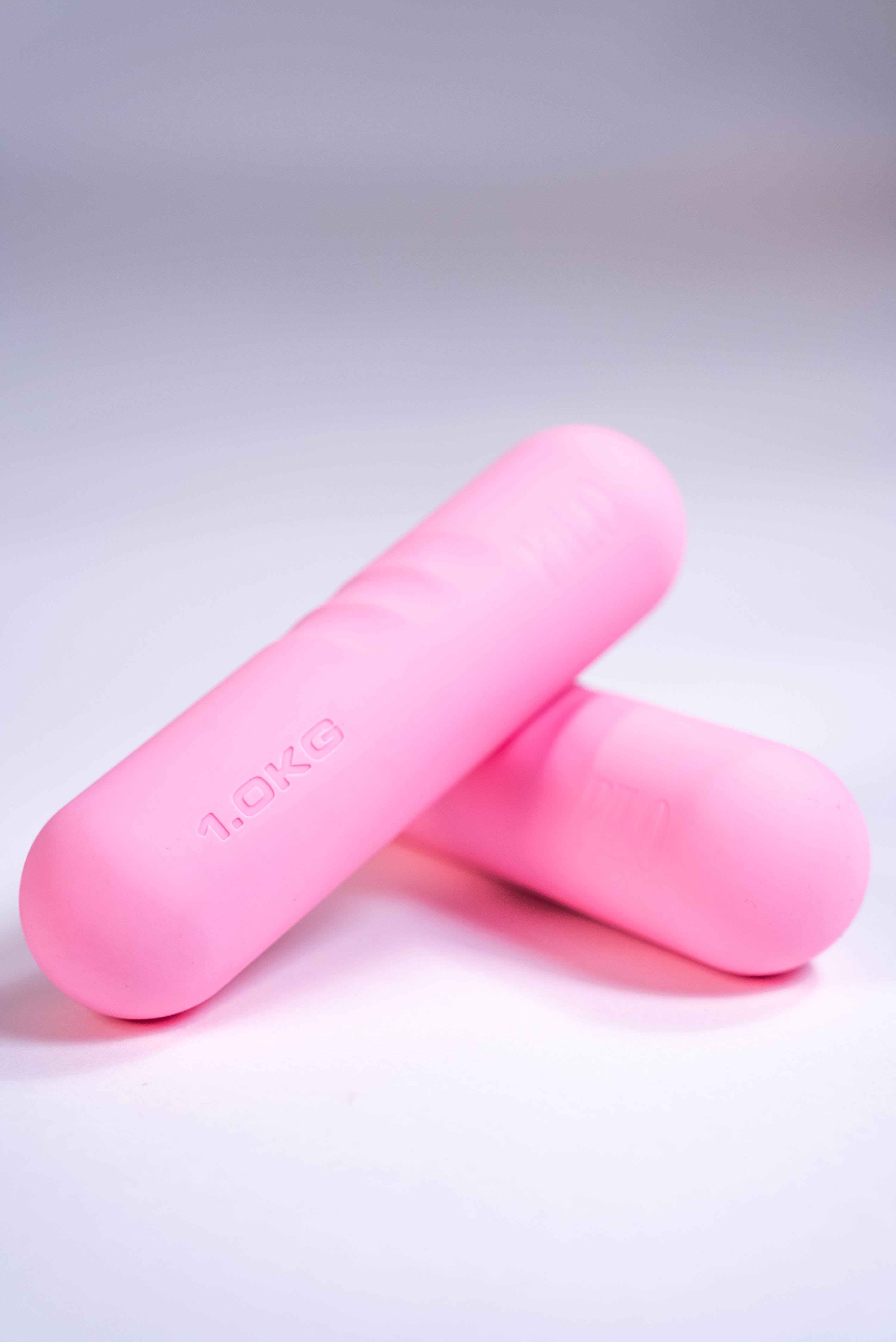 The PILO hand weights - pink